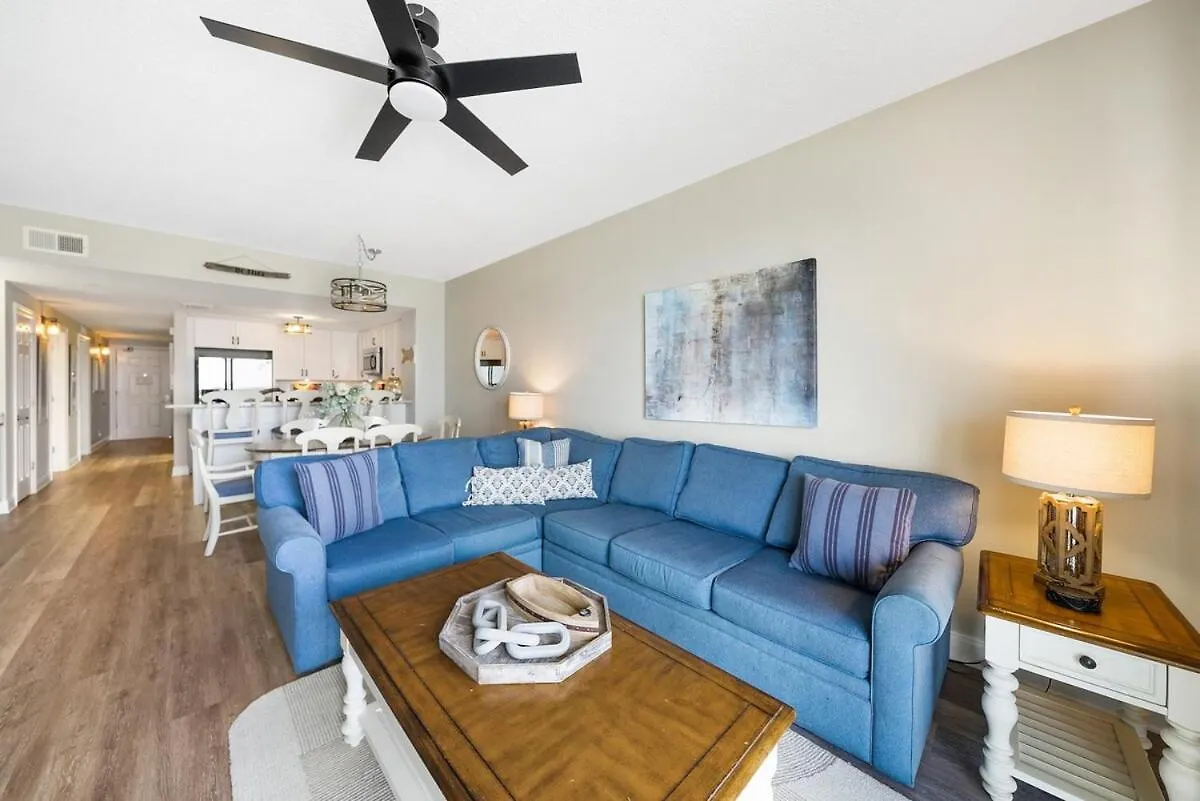 Calypso 908W Stunning Condo, Beach Front, And Immaculate Panama City Beach Apartment