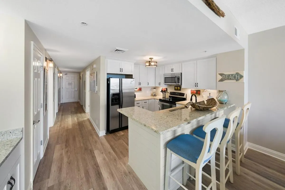 Apartment Calypso 908W Stunning Condo, Beach Front, And Immaculate Panama City Beach