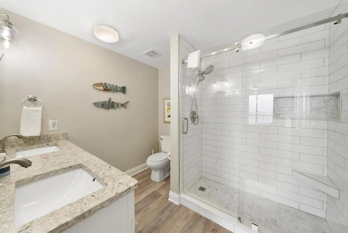 Apartment Calypso 908W Stunning Condo, Beach Front, And Immaculate Panama City Beach