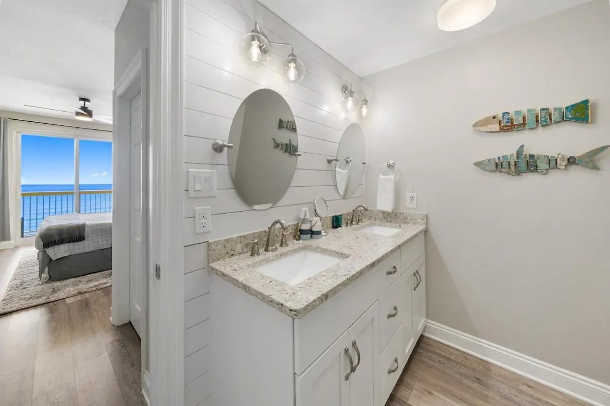 Calypso 908W Stunning Condo, Beach Front, And Immaculate Panama City Beach Apartment